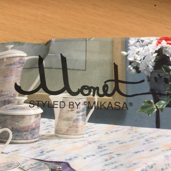 Monet Mikasa 12 Dinner Napkins by Tobin - Picture 3 of 9